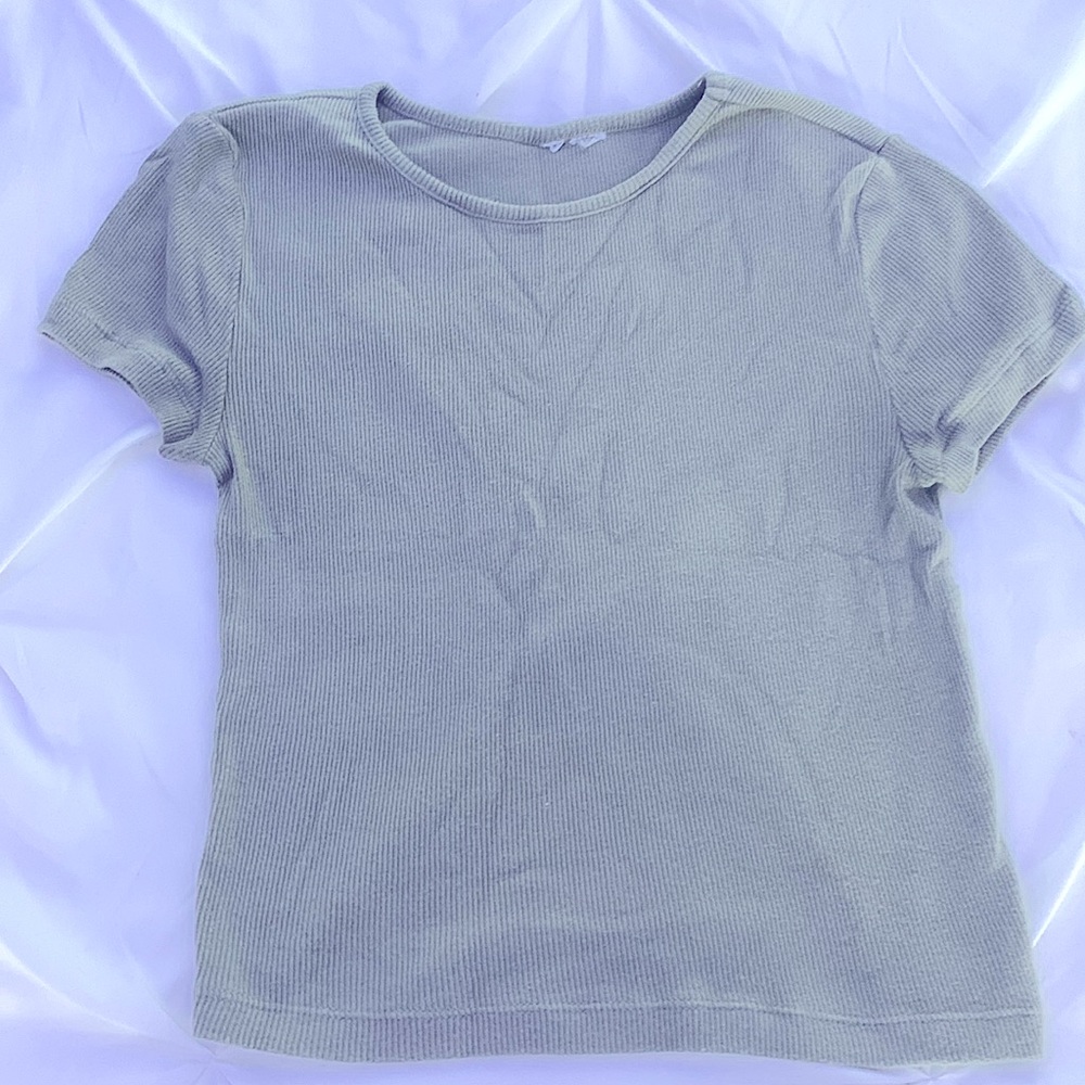 Small H&M sage green tshirt